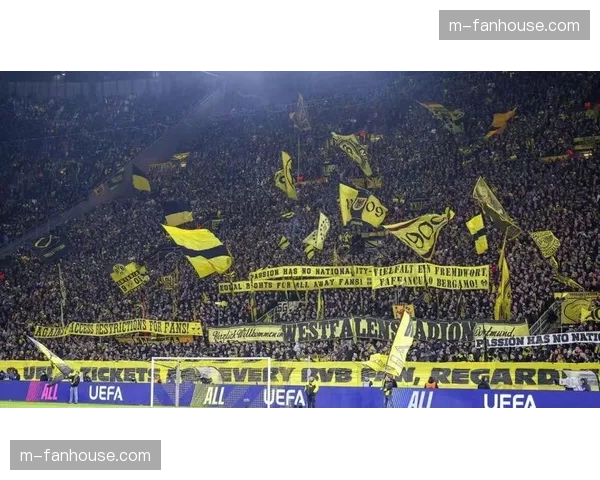 多特蒙德遭亚特兰大逆转,队史首次首回合领先2球被翻盘 多特蒙德遭亚特兰大逆转,队史首次首回合领先2球被翻盘