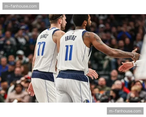 三节战罢：独行侠领先国王15分，欧文与东契奇合砍60分