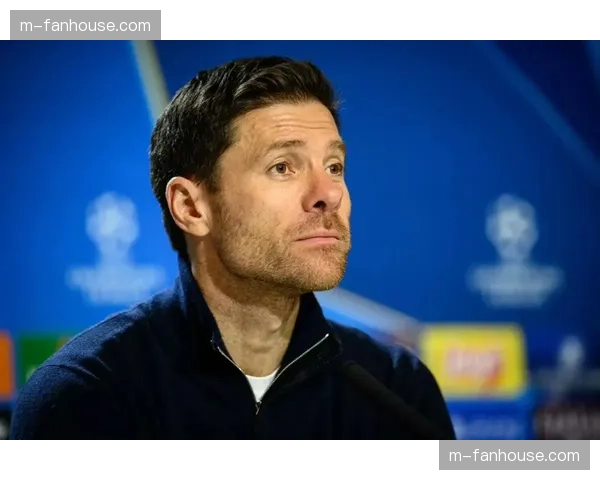 深度战术:阿隆索三后卫体系如何驱动勒沃库森再夺亚军